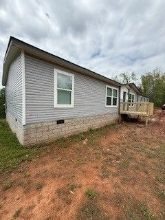 348 LYNN DR