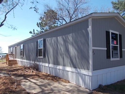 401 N TIMBERLINE RD LOT 27
