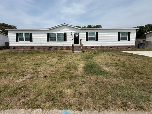 316 COMMODORE DR