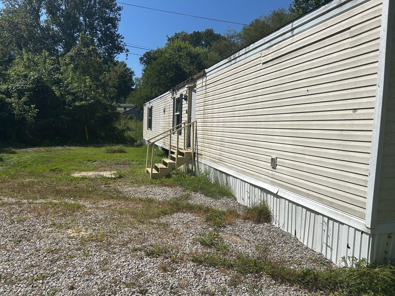 465 AUGUSTA DR