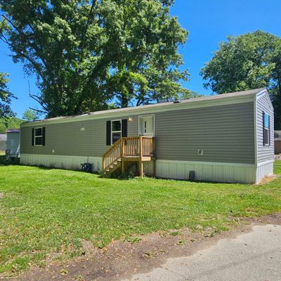 42 ROSE LN