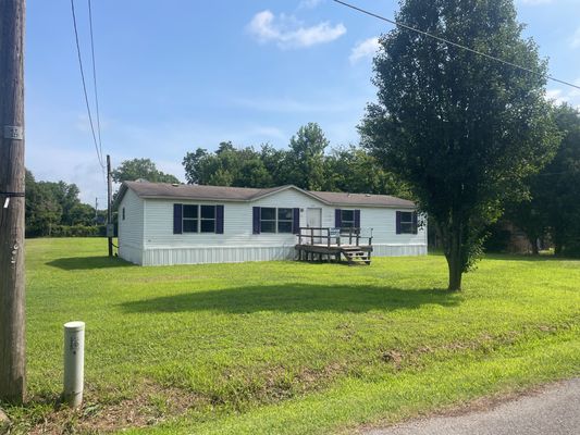 605 W MAIN ST