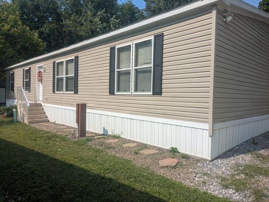 1910 SCHUBERT RD #5