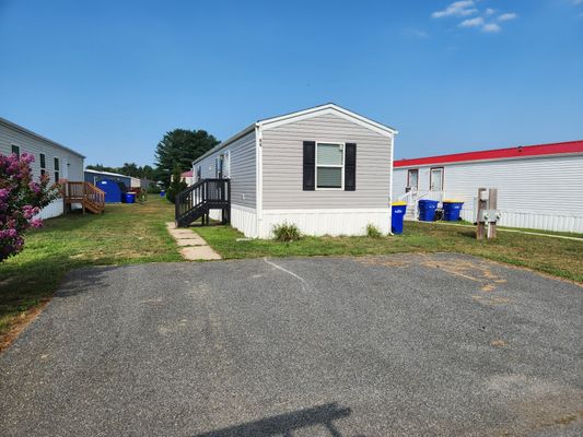 66 PINEWOOD ACRES AVE