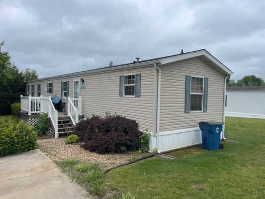2737 S PLANTER RD
