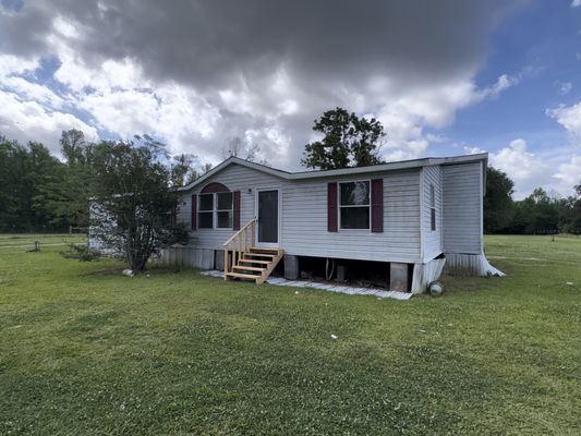 1236 E FLANACHER RD