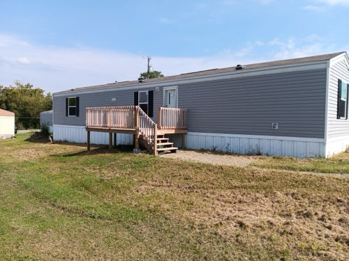 212 CRYSTAL LANE