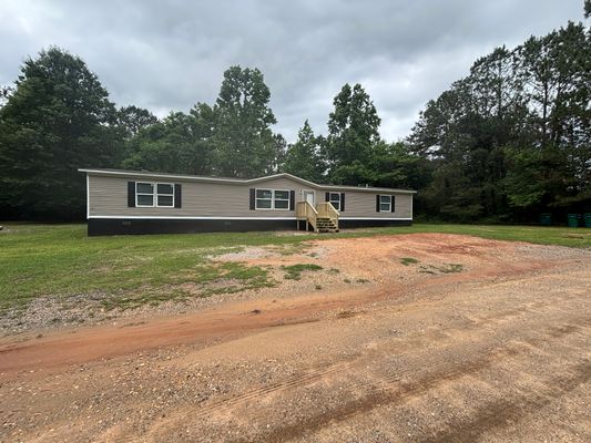 751 ELLIS RD