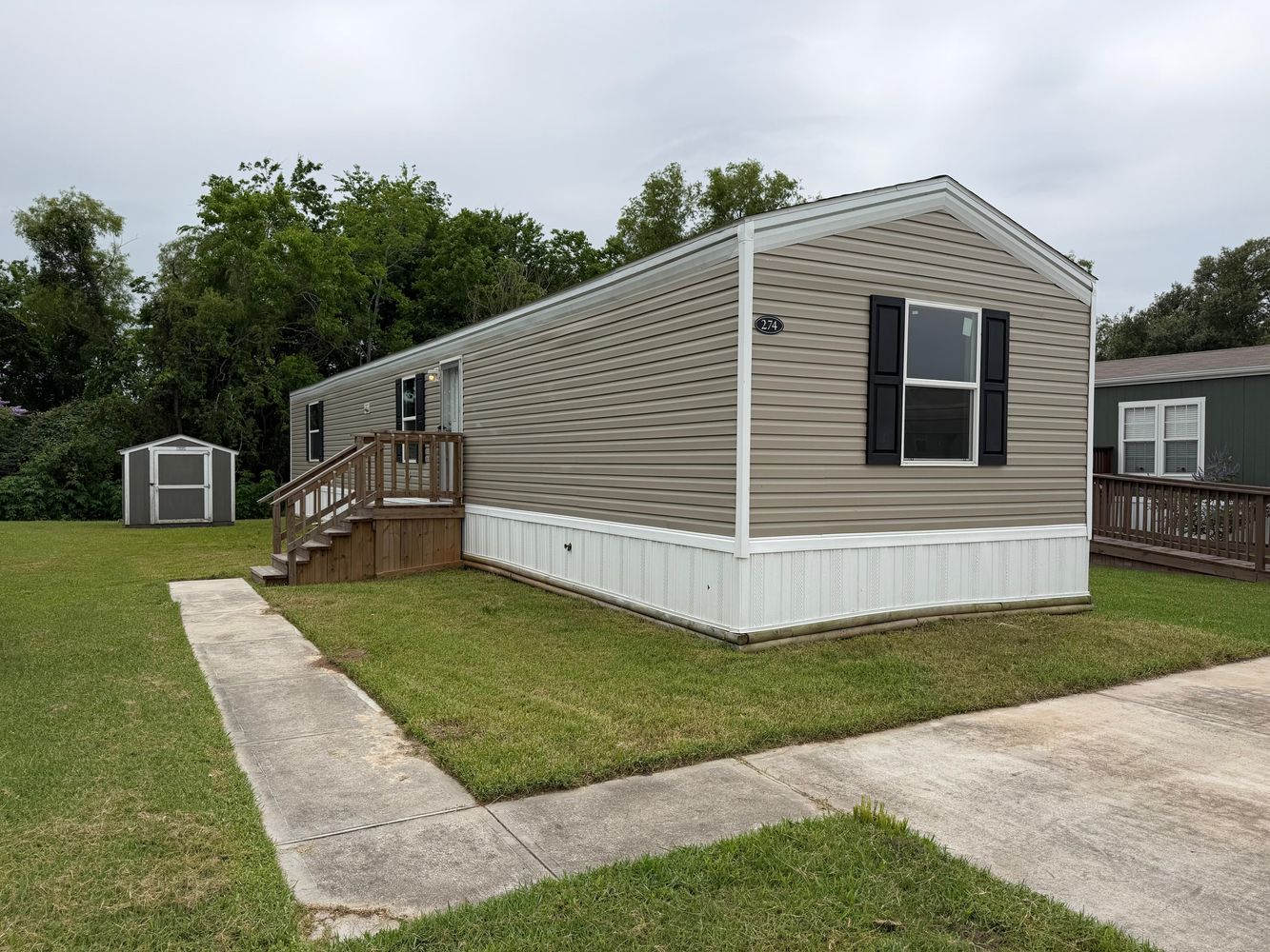 274 GREEN OAK DR